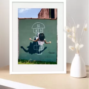 Alternative view of COISA DE CRIANÇA